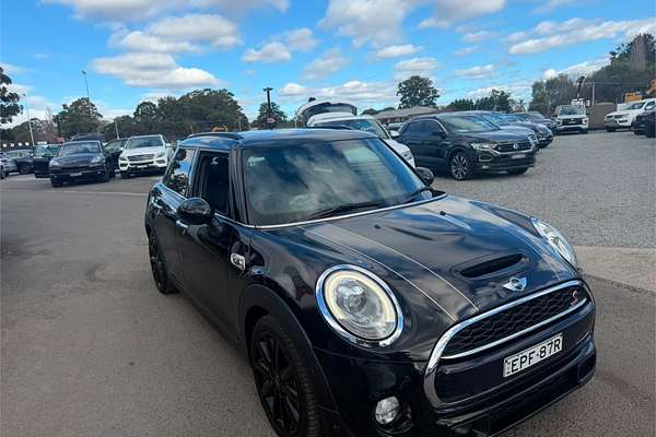 2018 MINI Hatch Cooper S F56