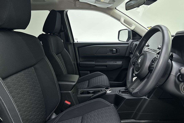 2026 Mitsubishi Triton GLX+ MV 4X4 thumb-12