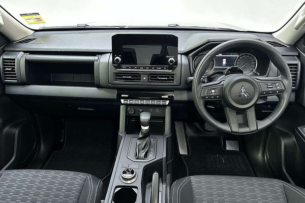 2026 Mitsubishi Triton GLX+ MV 4X4 thumb-18