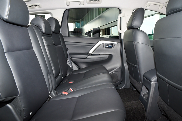 2024 Mitsubishi Pajero Sport GLS QG thumb-8