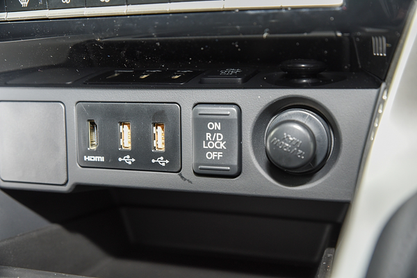 2024 Mitsubishi Pajero Sport GLS QG thumb-12