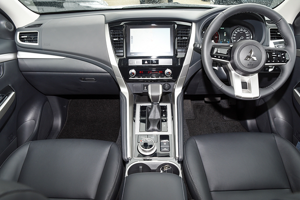 2024 Mitsubishi Pajero Sport GLS QG thumb-15