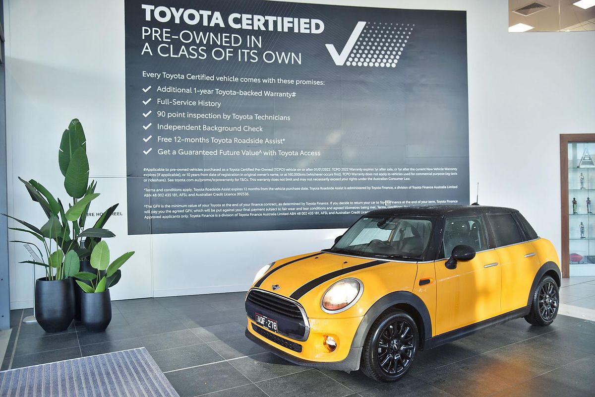 2017 MINI Hatch Cooper F55
