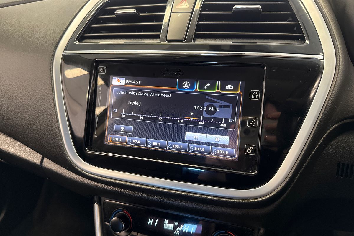 2019 Suzuki S-Cross Turbo Prestige JY
