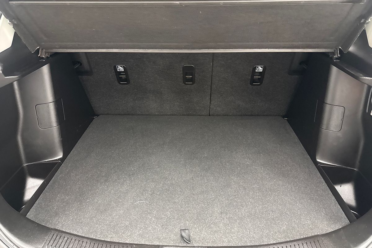 2019 Suzuki S-Cross Turbo Prestige JY