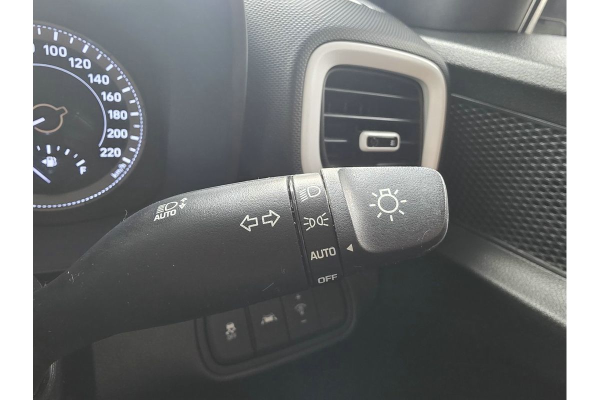 2019 Hyundai Venue Elite QX image 12