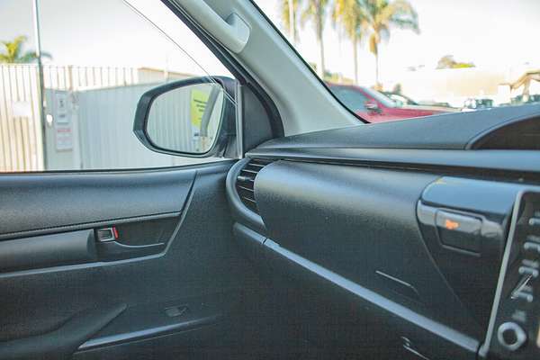 2021 Toyota Hilux Workmate TGN121R Rear Wheel Drive thumb-21