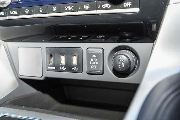 2024 Mitsubishi Pajero Sport GLS QG thumb-11