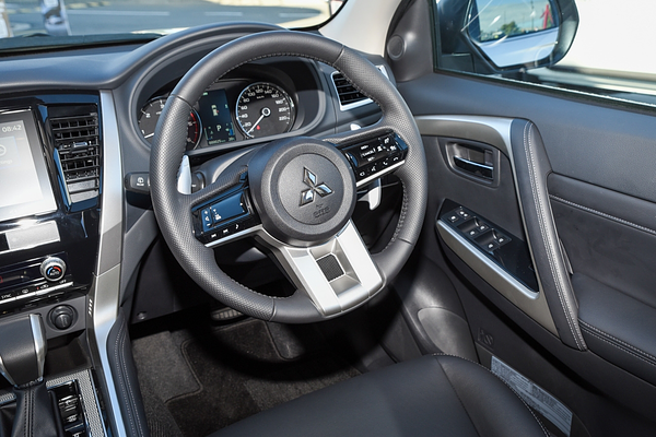 2024 Mitsubishi Pajero Sport GLS QG thumb-16
