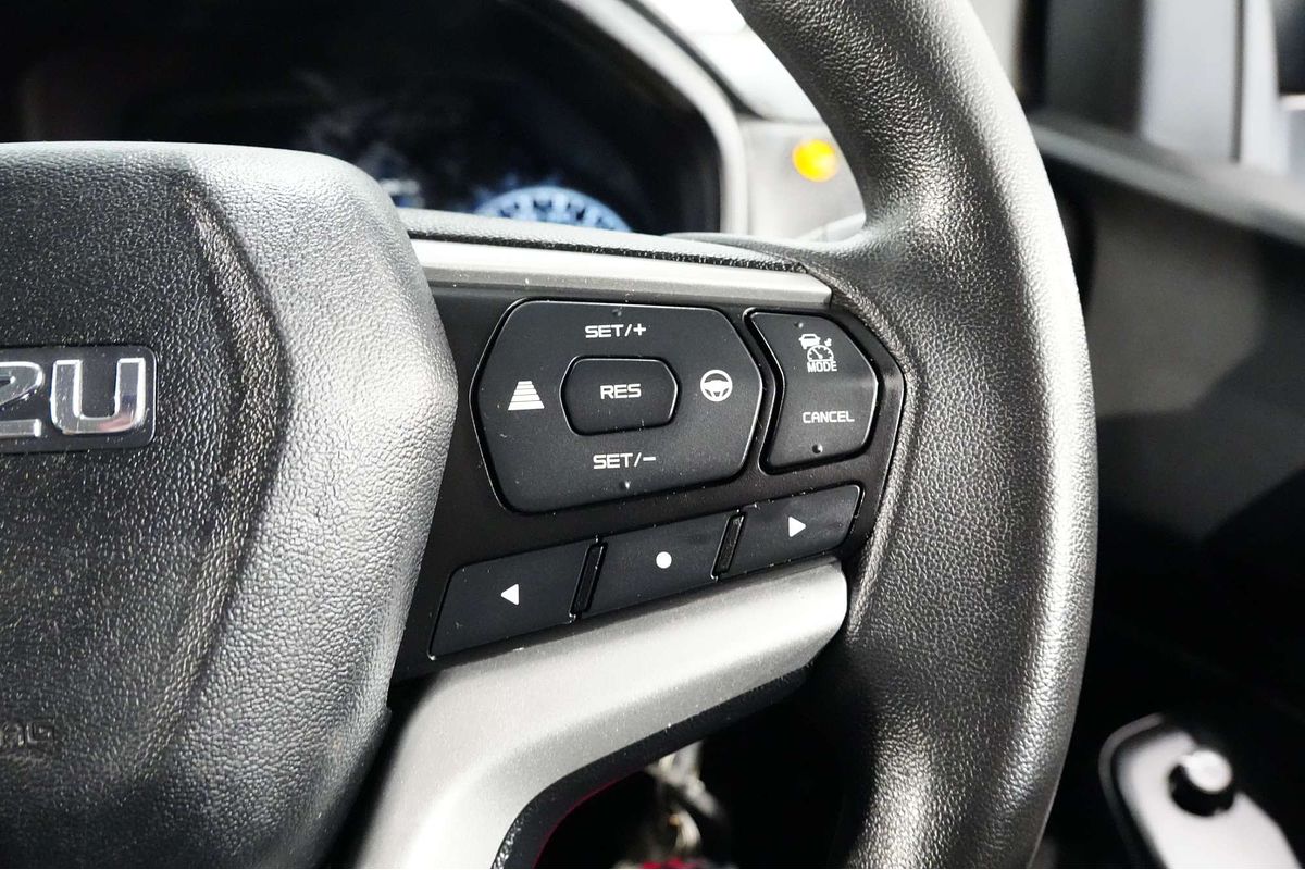 2020 Isuzu D-MAX SX High Ride Rear Wheel Drive
