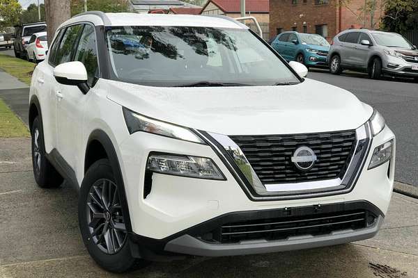 2024 Nissan X-TRAIL ST T33