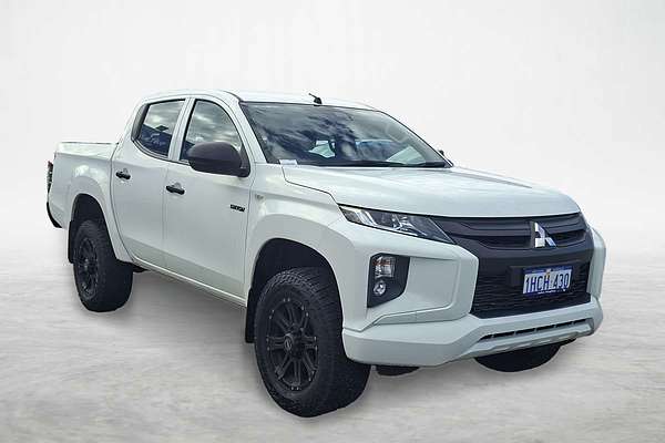 2019 Mitsubishi Triton GLX ADAS MR 4X4