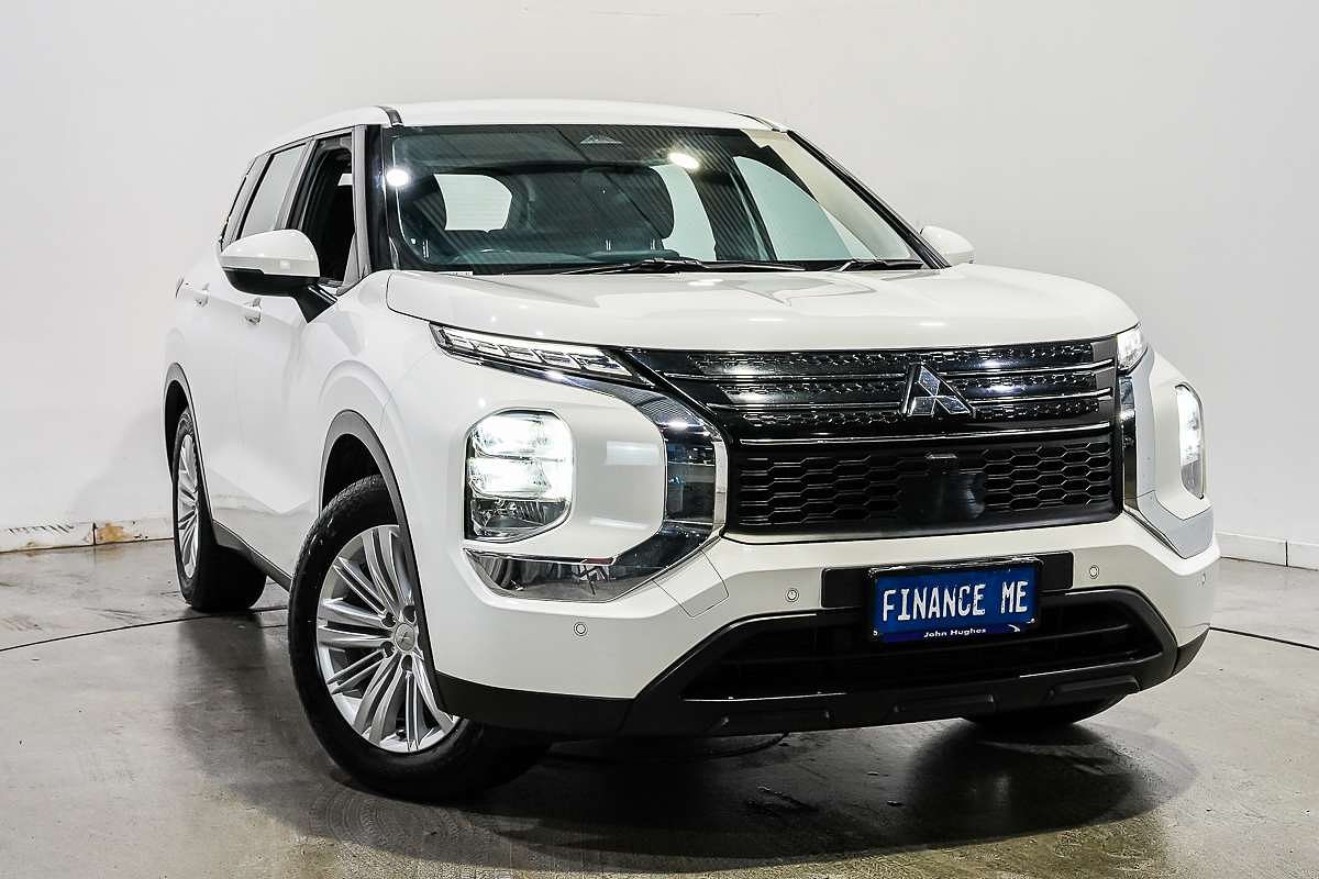 2024 Mitsubishi Outlander ES ZM