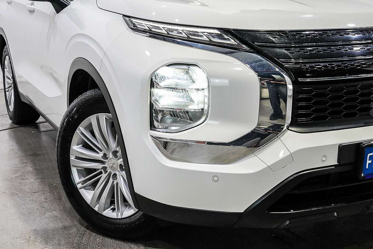 2024 Mitsubishi Outlander ES ZM