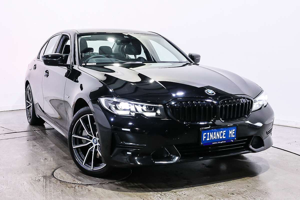 2022 BMW 3 Series 330e Luxury Line G20