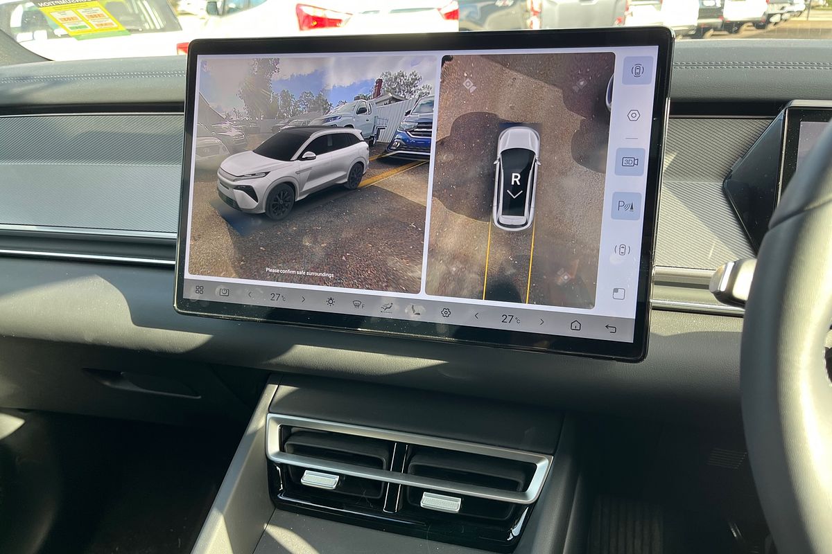 2025 BYD SEALION 8 Dynamic FWD