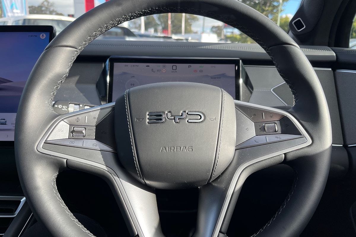 2025 BYD SEALION 8 Dynamic FWD