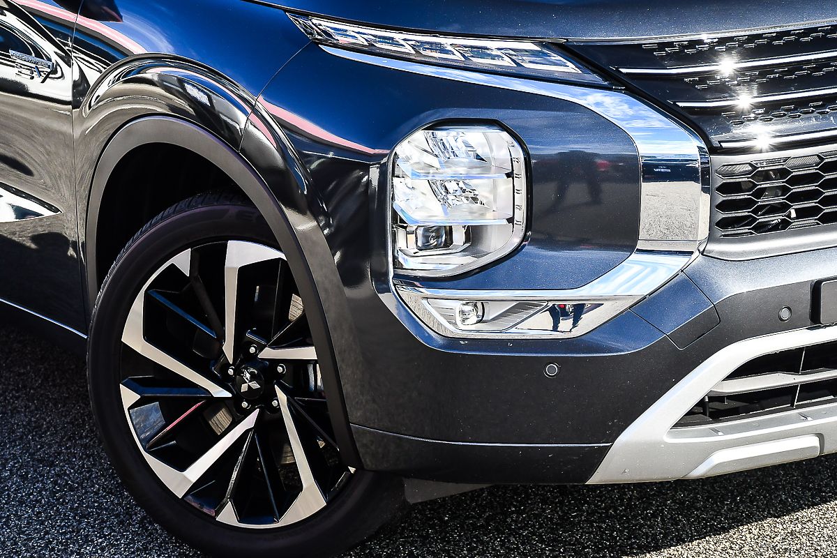 2024 Mitsubishi Outlander PHEV Exceed ZM
