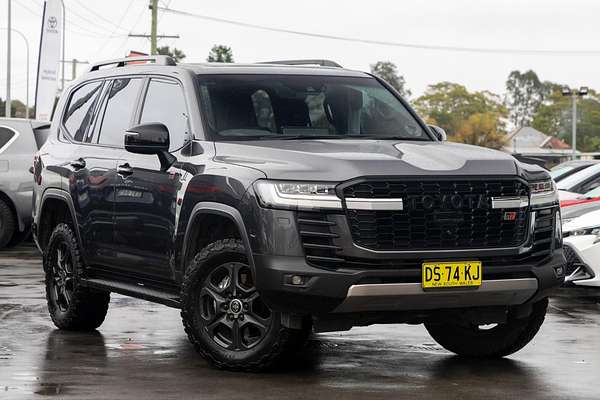 2022 Toyota Landcruiser GR Sport FJA300R