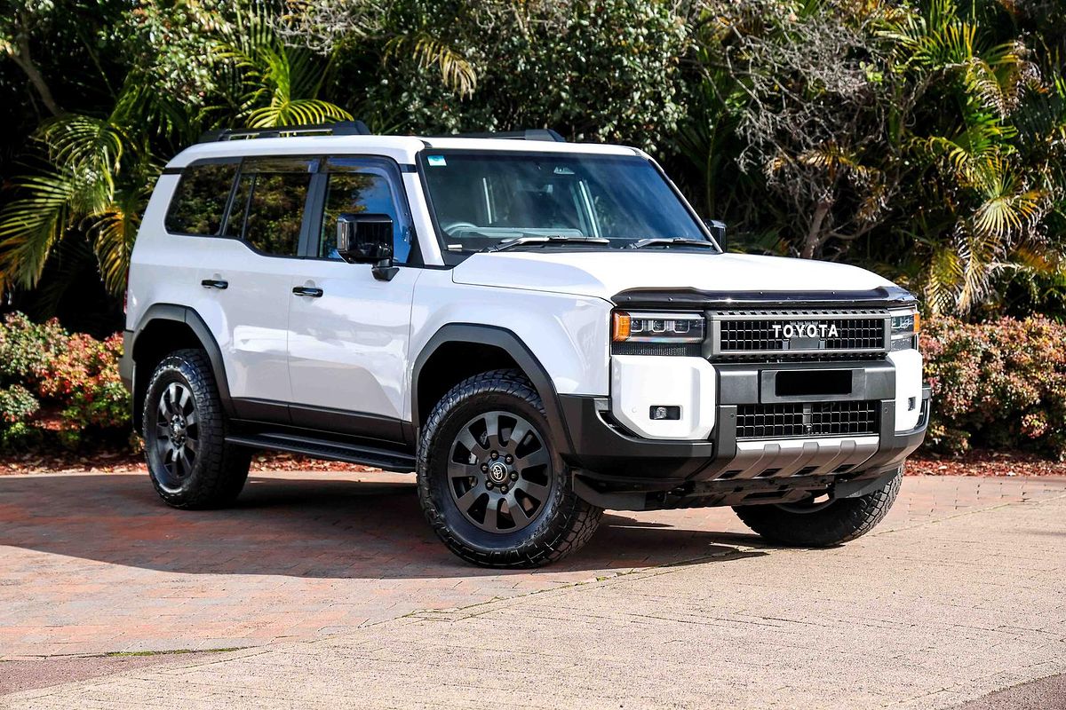 2025 Toyota Landcruiser Prado Altitude GDJ251R