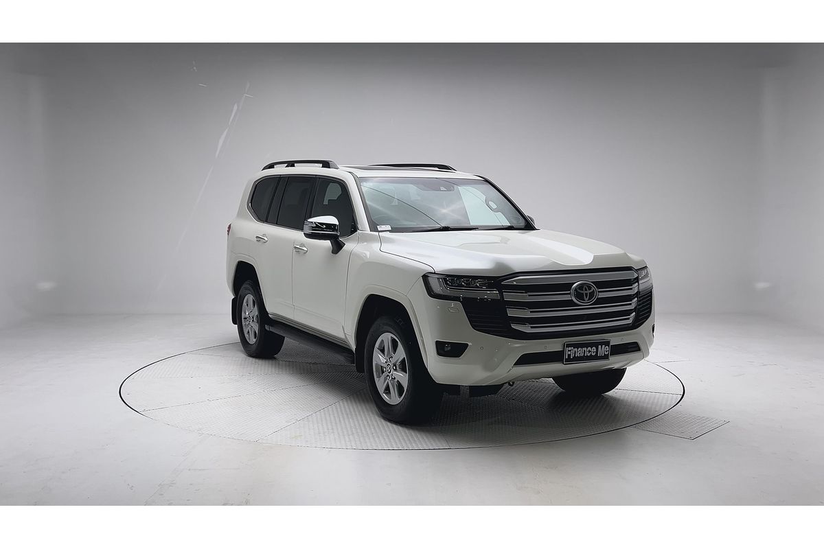 2022 Toyota Landcruiser Sahara FJA300R
