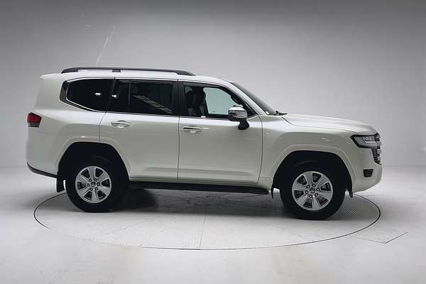 2022 Toyota Landcruiser Sahara FJA300R thumb-8