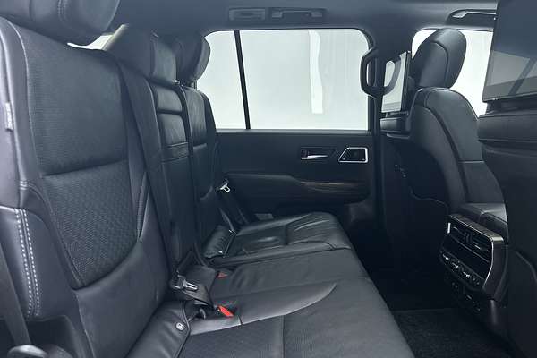 2022 Toyota Landcruiser Sahara FJA300R thumb-11