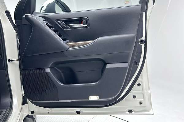 2022 Toyota Landcruiser Sahara FJA300R thumb-18