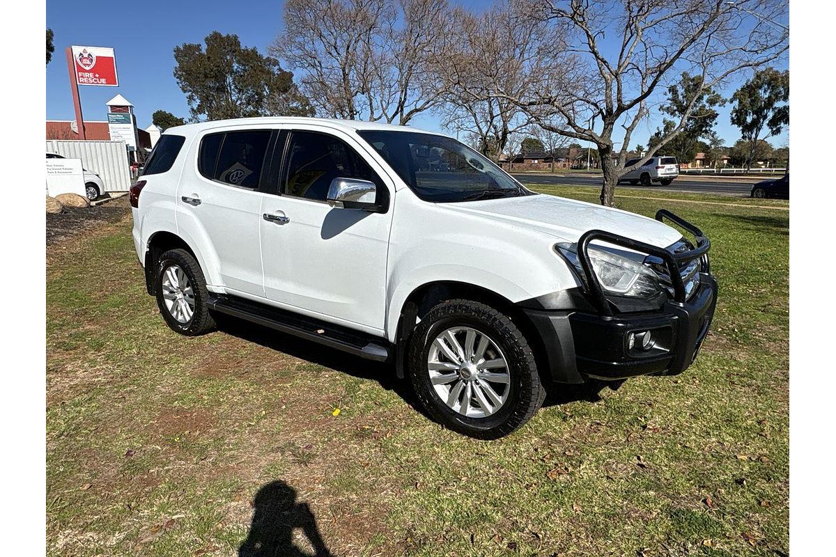 2017 Isuzu MU-X LS-U