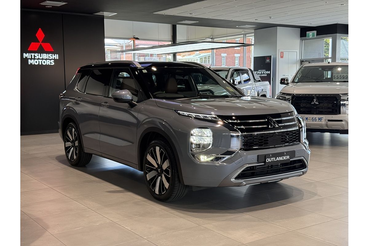 2025 Mitsubishi Outlander Exceed Tourer ZM
