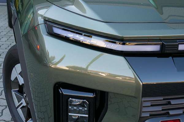 2026 KGM Musso EV AWD O100 4X4 thumb-6