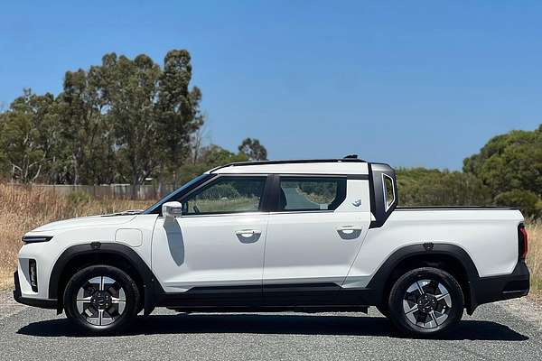 2026 KGM Musso EV AWD O100 4X4 thumb-4