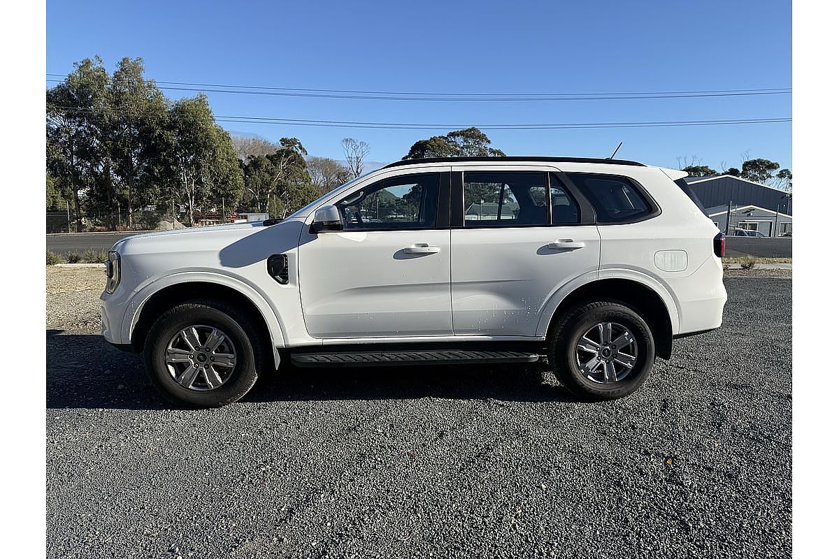 2025 Ford Everest Ambiente 2.0L