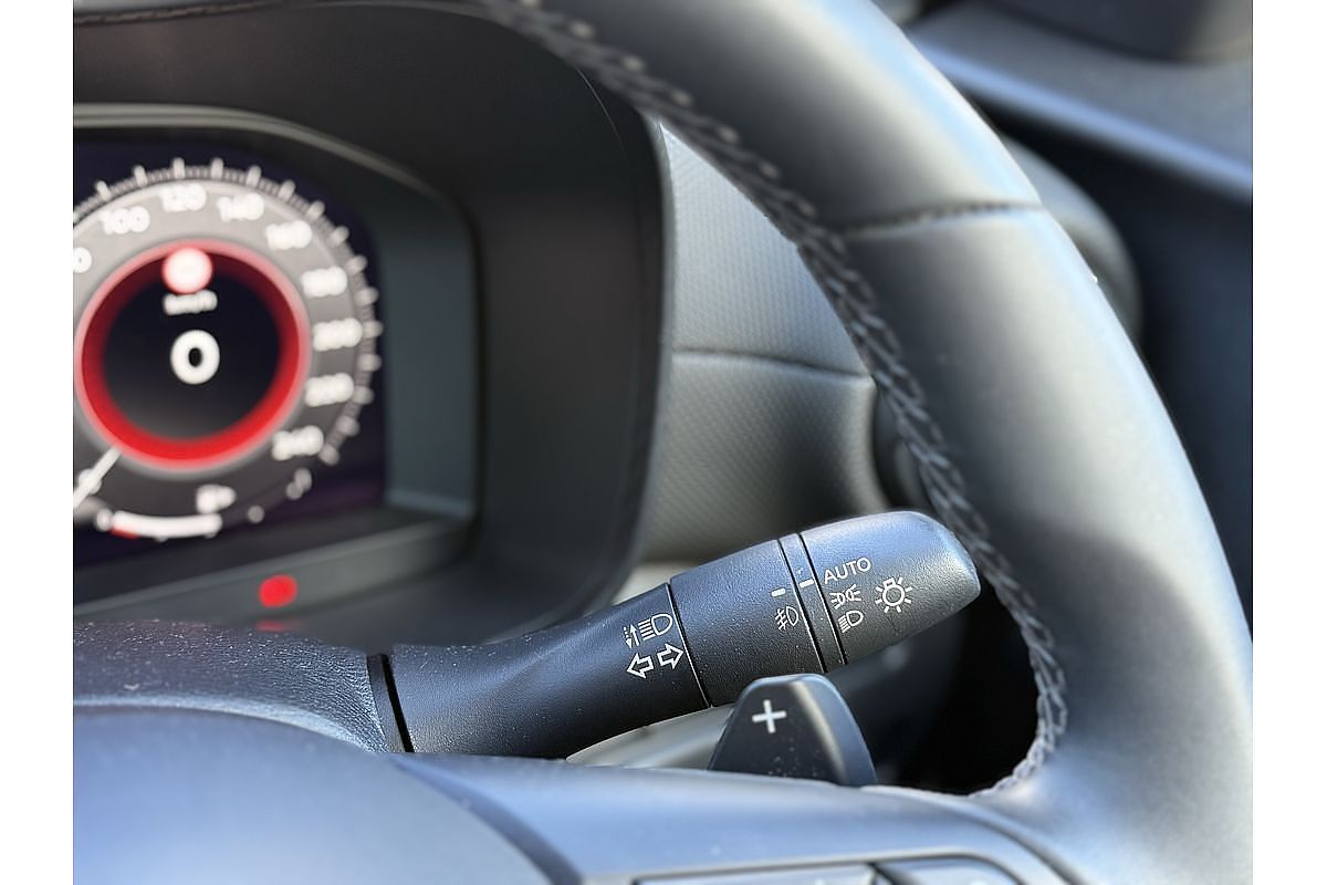 2024 Nissan JUKE ST-L F16