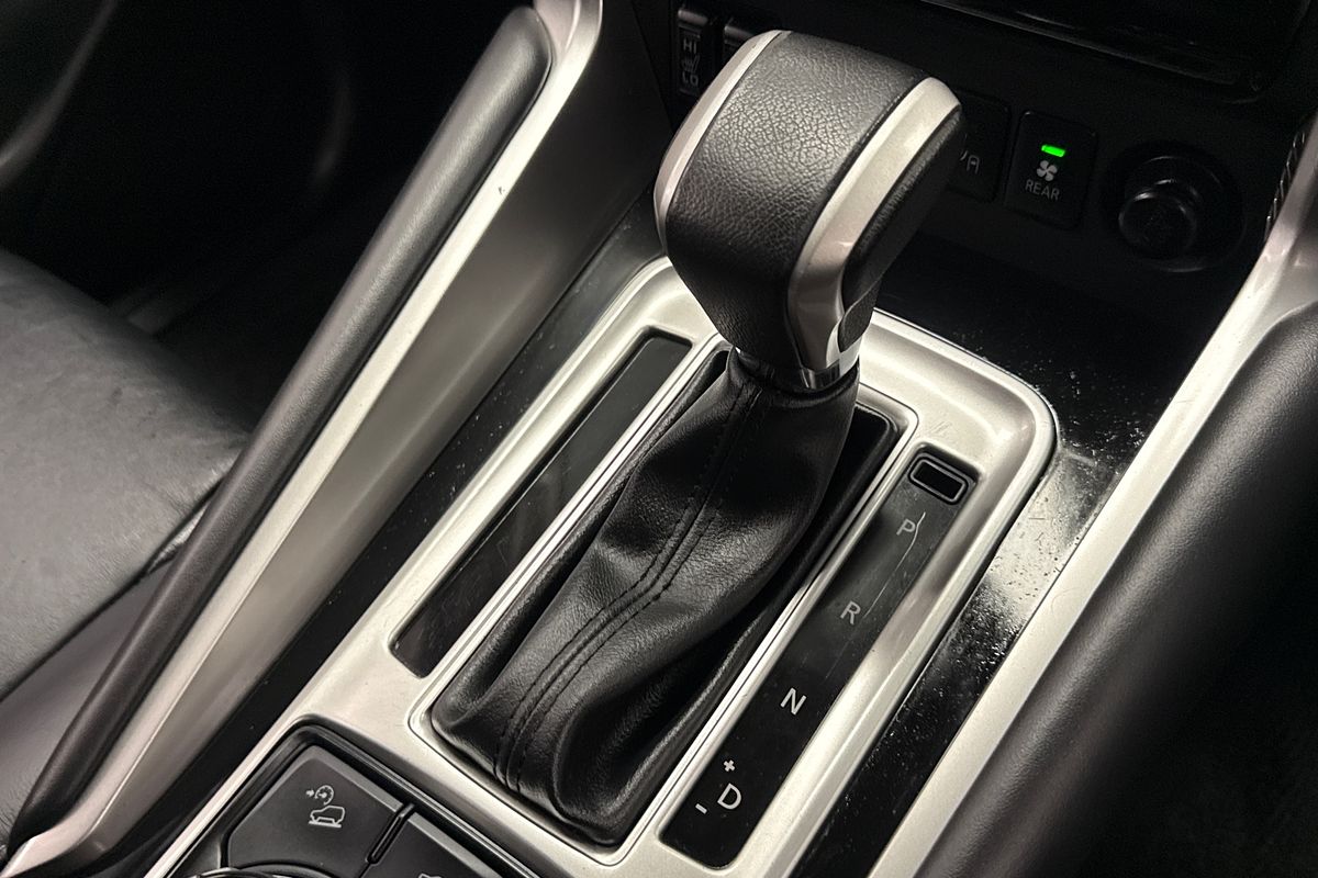 2019 Mitsubishi Pajero Sport Exceed QE
