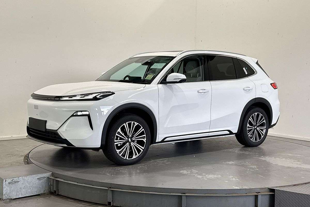 2026 Geely Starray EM-i Inspire Extended Range P145