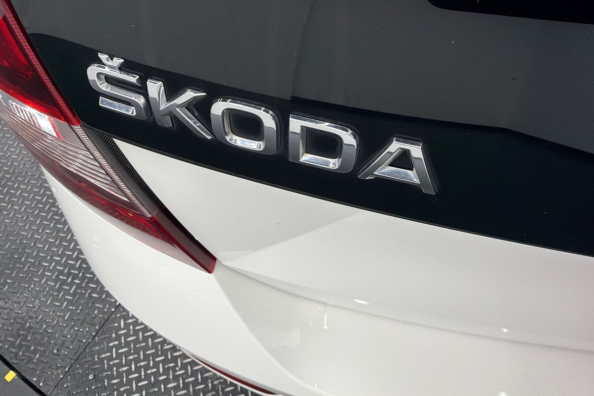 2016 SKODA Rapid NH