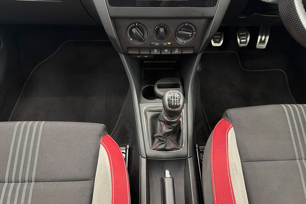 2016 SKODA Rapid NH