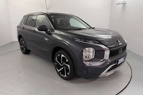 2024 Mitsubishi Outlander PHEV Exceed Tourer ZM
