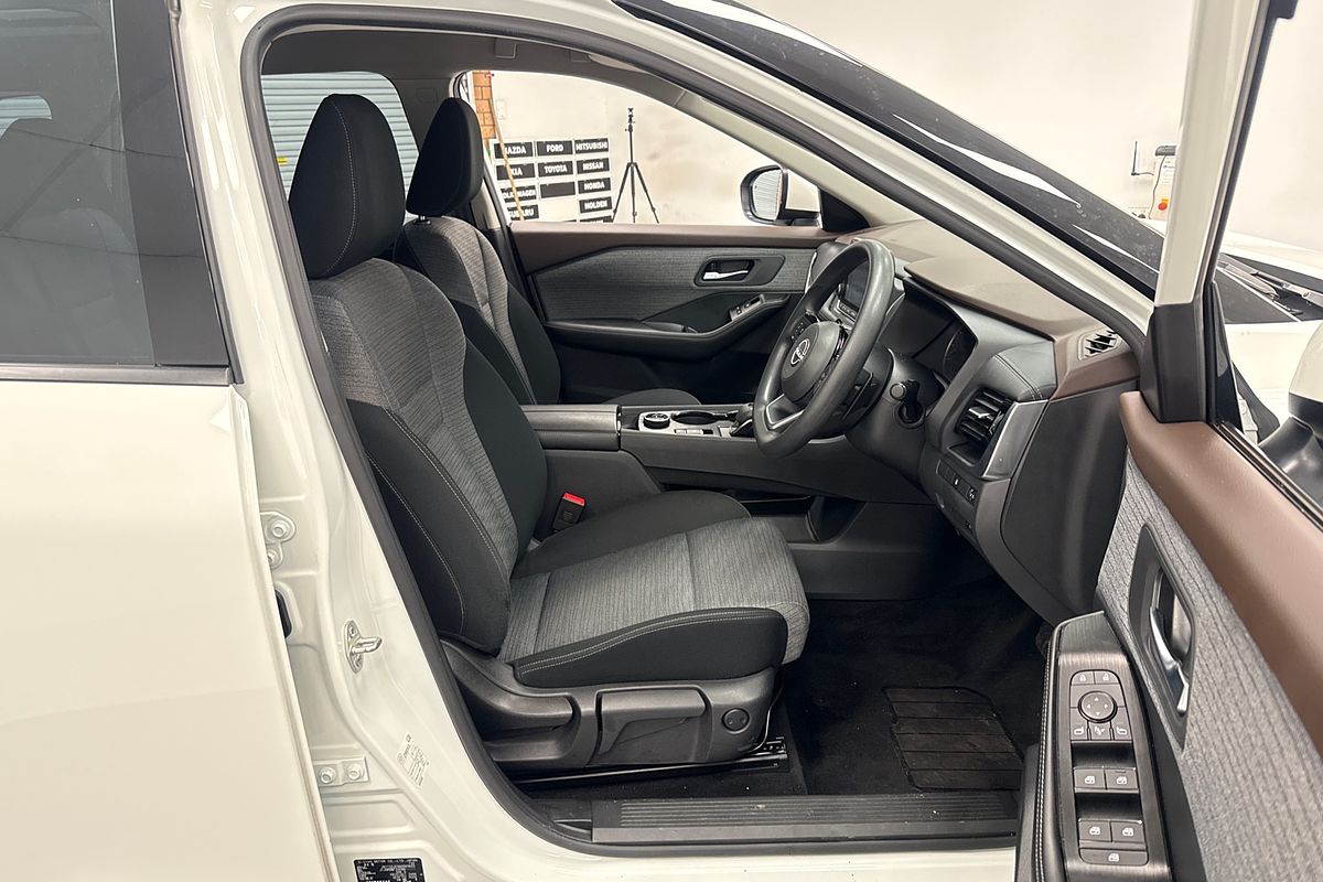2023 Nissan X-TRAIL ST T33