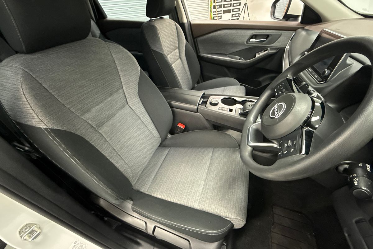 2023 Nissan X-TRAIL ST T33