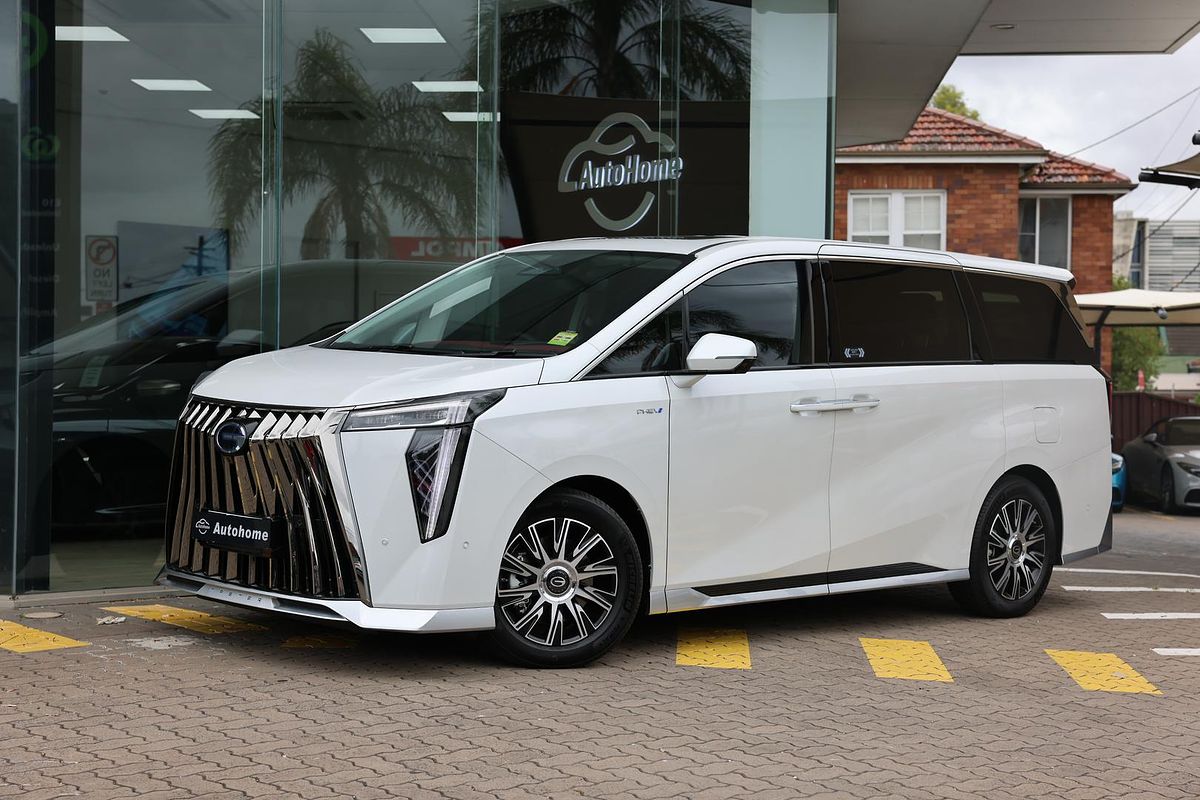 2026 GAC M8 PHEV Luxury