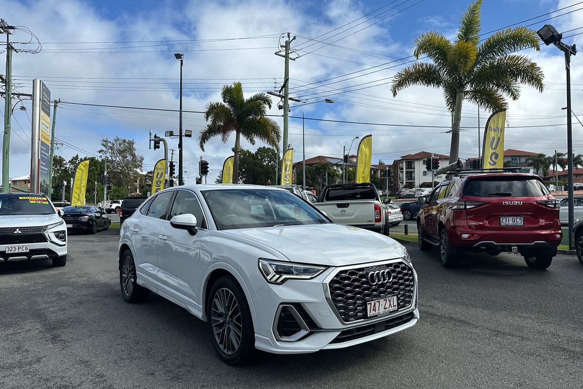 2020 Audi Q3 35 TFSI S line F3