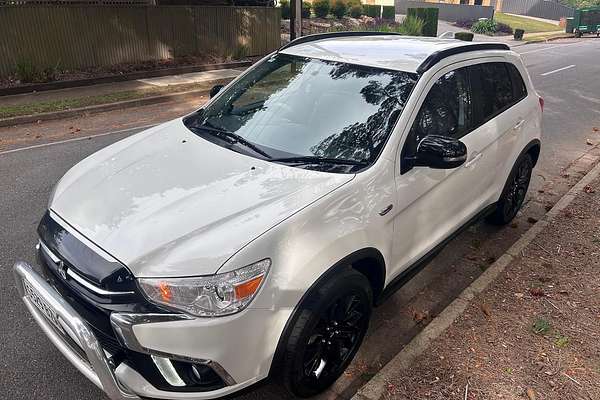 2019 Mitsubishi ASX Black Edition XC thumb-2