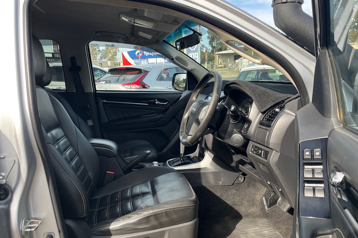 2019 Isuzu MU-X LS-T