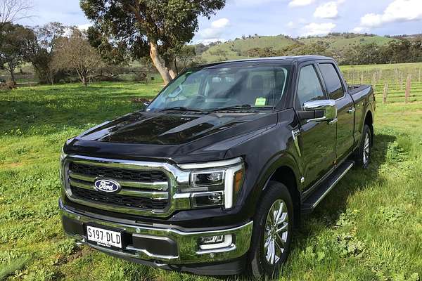 2025 Ford F-150 Lariat 4X4