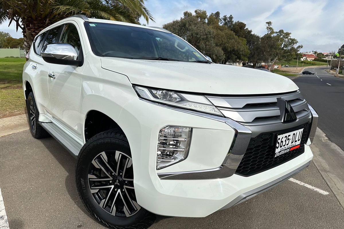 2022 Mitsubishi Pajero Sport GLS QF