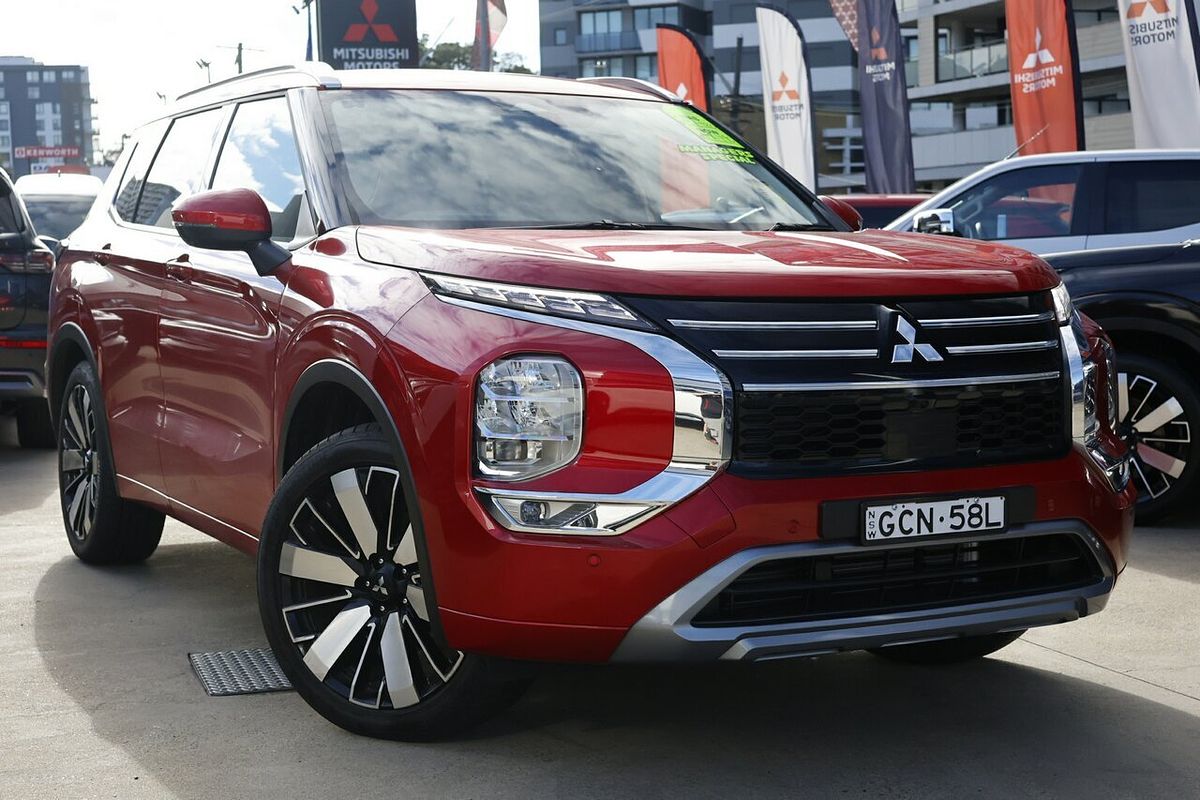 2025 Mitsubishi Outlander Exceed ZM