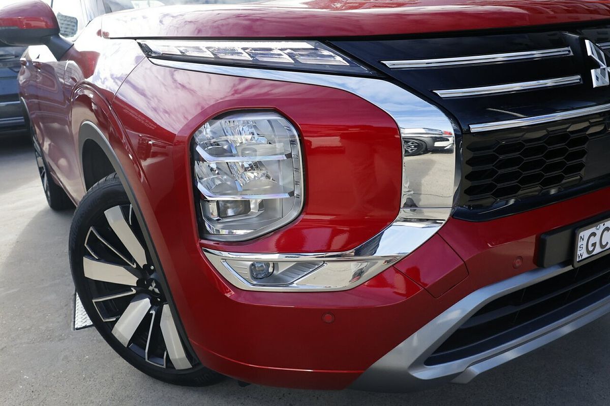 2025 Mitsubishi Outlander Exceed ZM