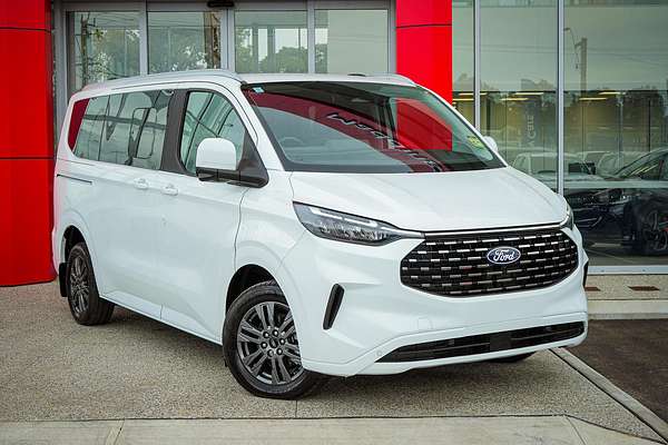 2025 Ford Tourneo Titanium X AV SWB